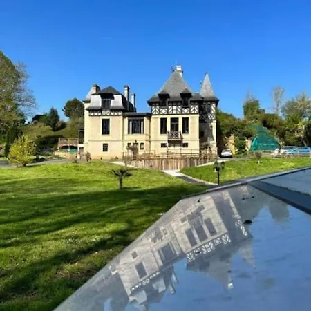 Le Manoir Du Val